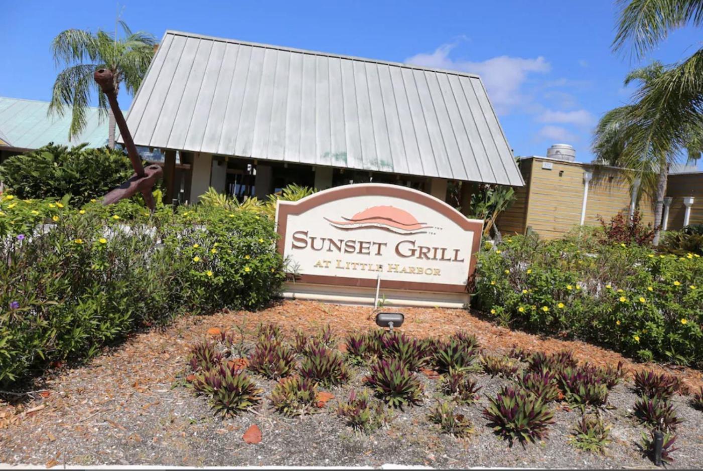 Beautiful New Luxury Townhome With Private Beach And Swimming Pools Ruskin Extérieur photo