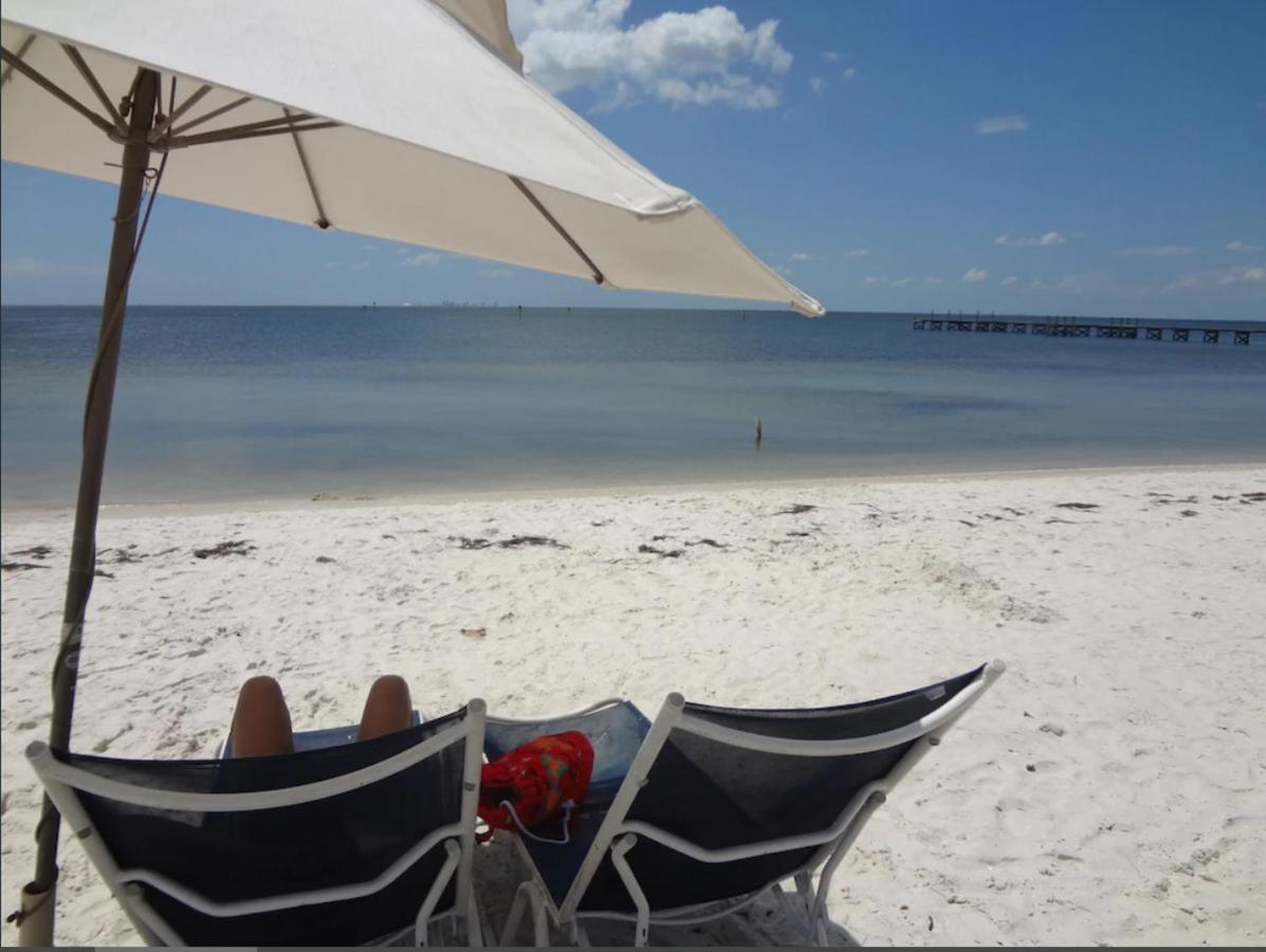 Beautiful New Luxury Townhome With Private Beach And Swimming Pools Ruskin Extérieur photo