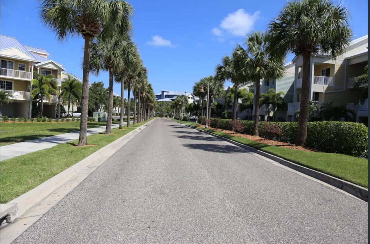 Beautiful New Luxury Townhome With Private Beach And Swimming Pools Ruskin Extérieur photo