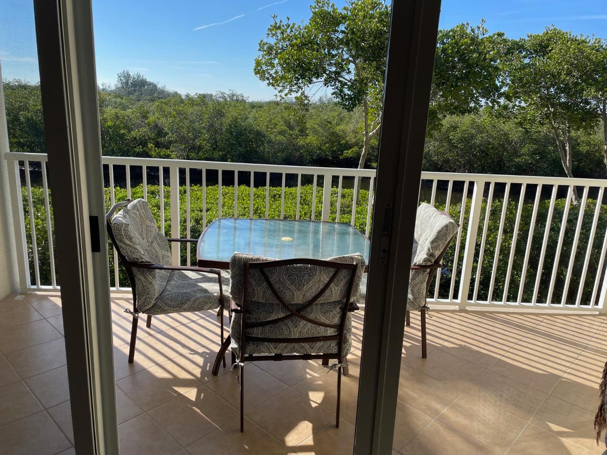 Beautiful New Luxury Townhome With Private Beach And Swimming Pools Ruskin Extérieur photo
